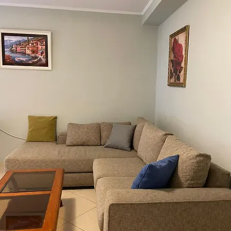& Spacious Appartement Tirana