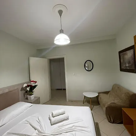 & Spacious 티라나
